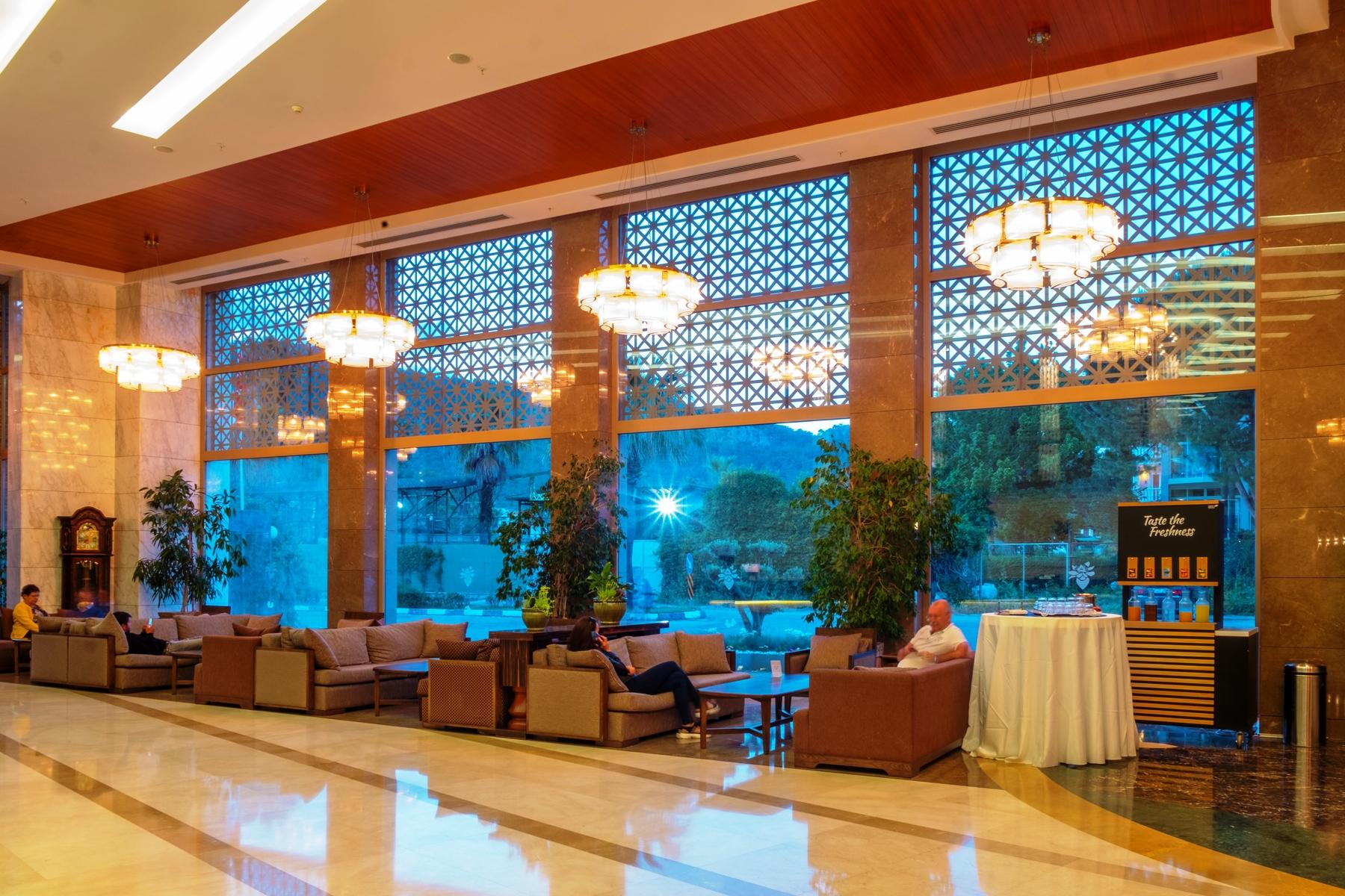 Queen'S Park Le Jardin Kemer Luaran gambar