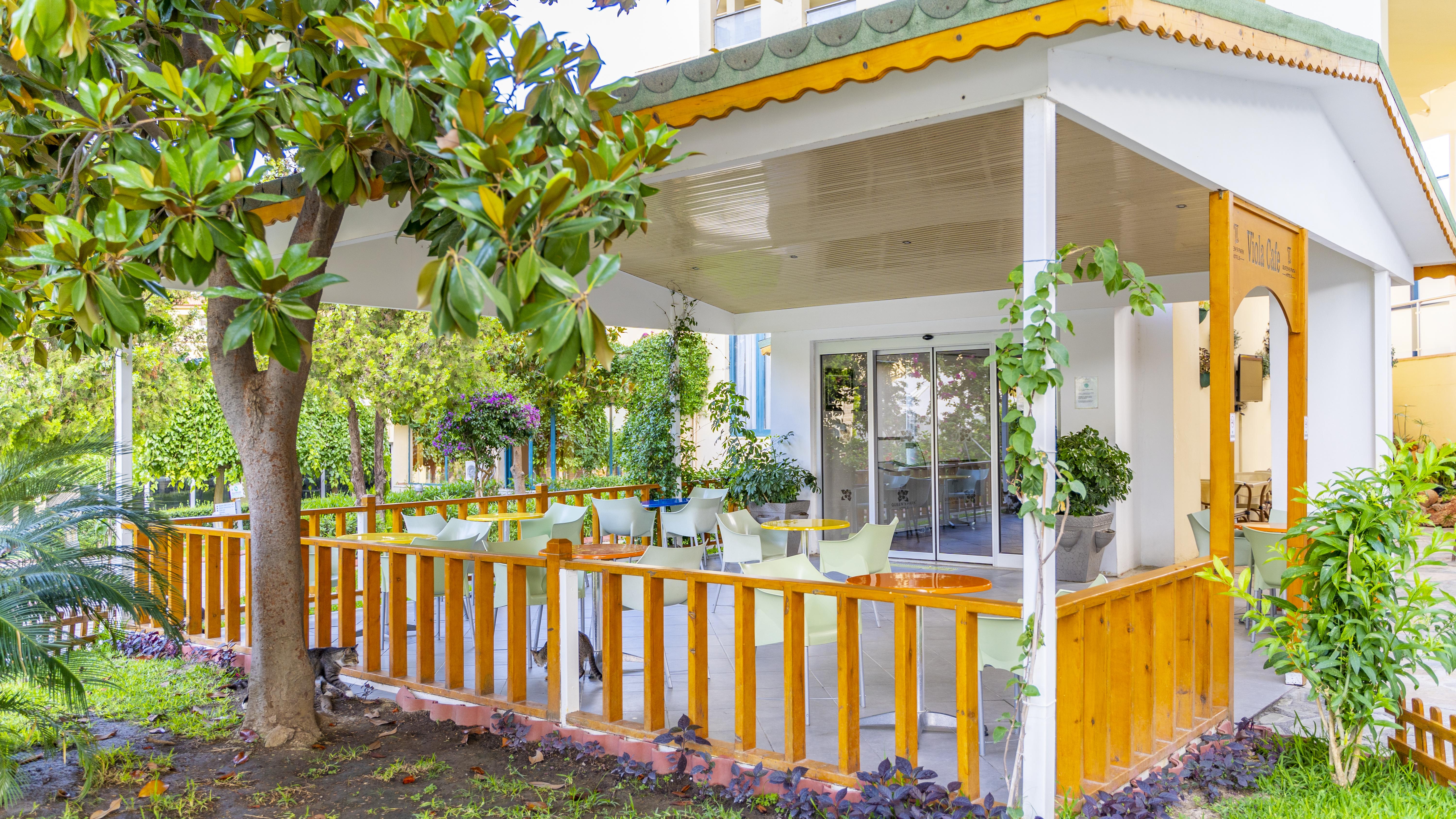 Queen'S Park Le Jardin Kemer Luaran gambar